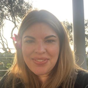 Meet your Posher, Alejandra